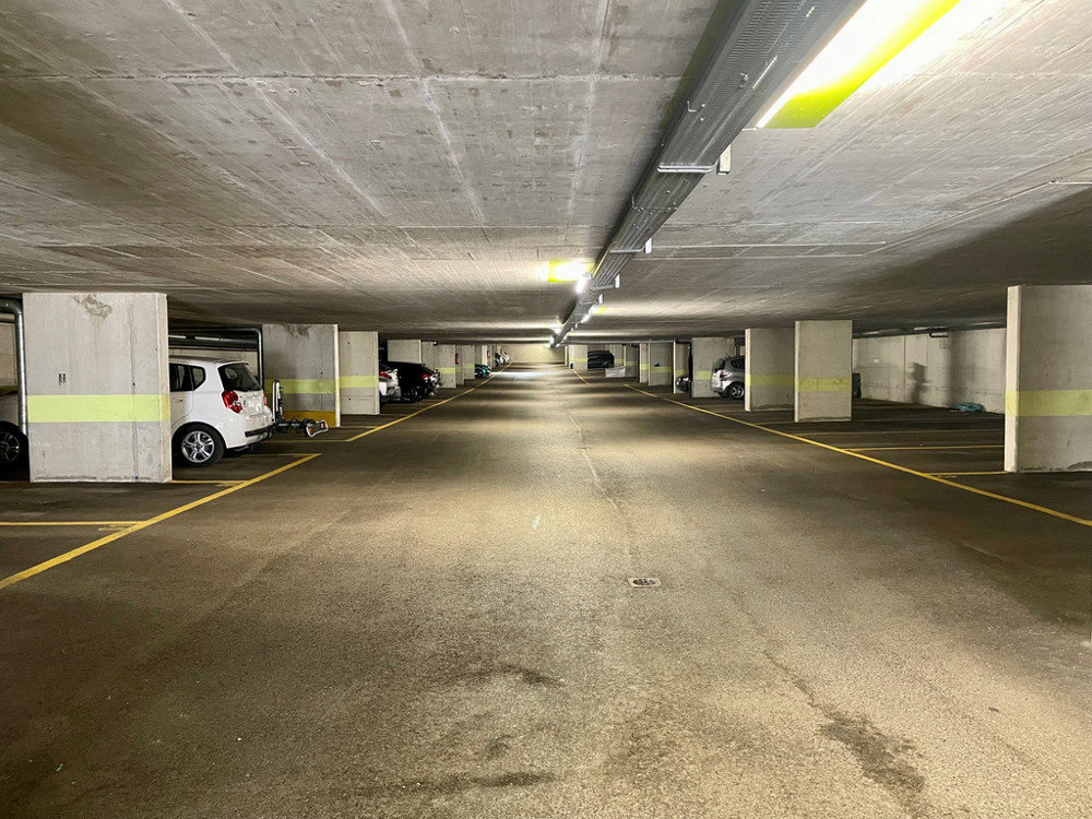 Parking, garage null pièces à louer à La Chaux-de-Fonds - image 1/2