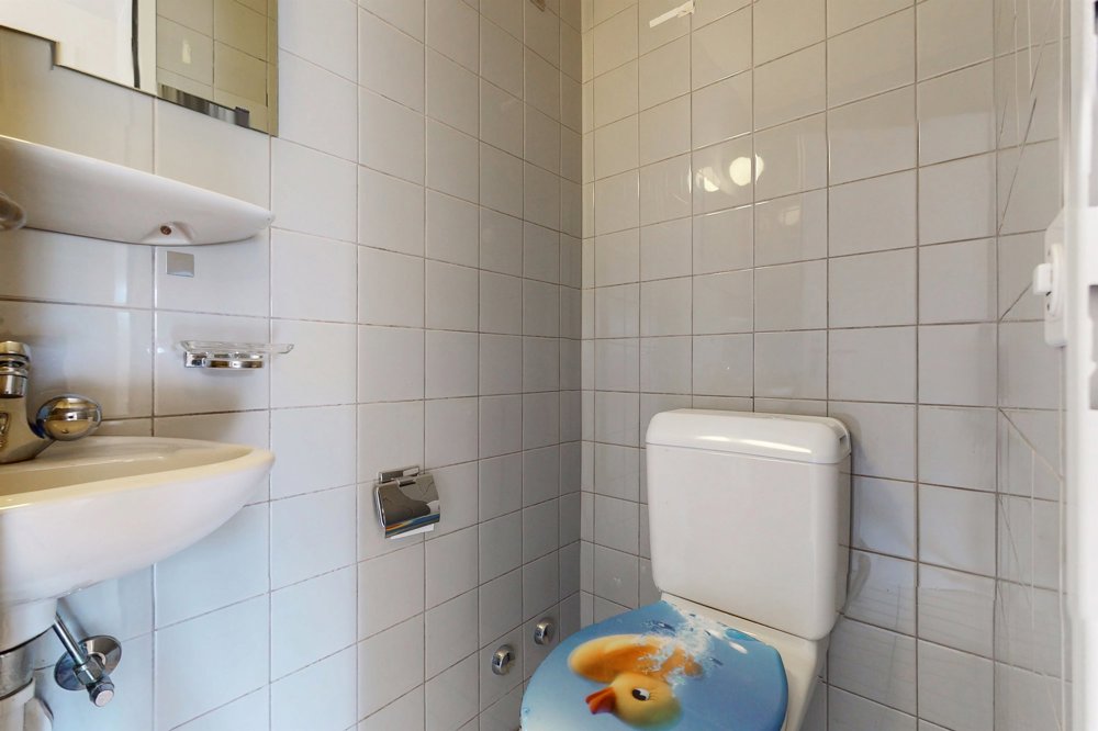 4 rooms Apartment for rent in Binningen - image 1/9
