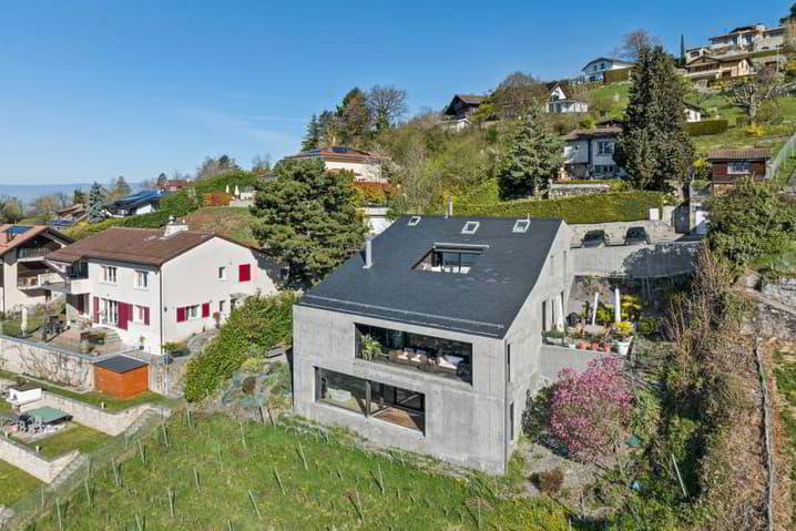 5.5 rooms Apartment to buy in Grandvaux - image 1/13