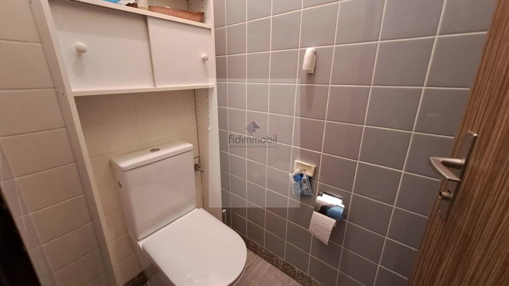 Bureau & Commerce null pièces à louer à St-Imier - image 1/12
