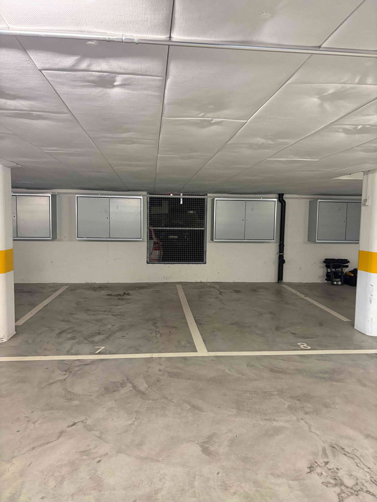null Zimmer Parkplatz, Garage zu vermieten in Ebikon - Bild 1/1