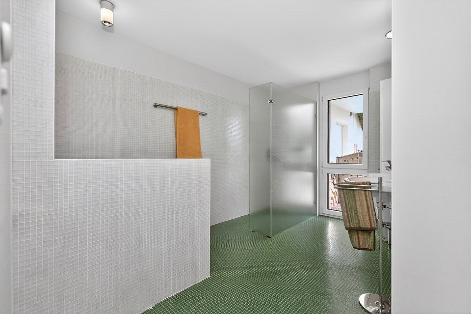 5.5 rooms House to buy in Uitikon Waldegg - image 1/13
