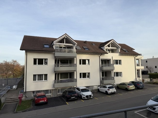 4 rooms Apartment for rent in Rüschlikon - image 1/1