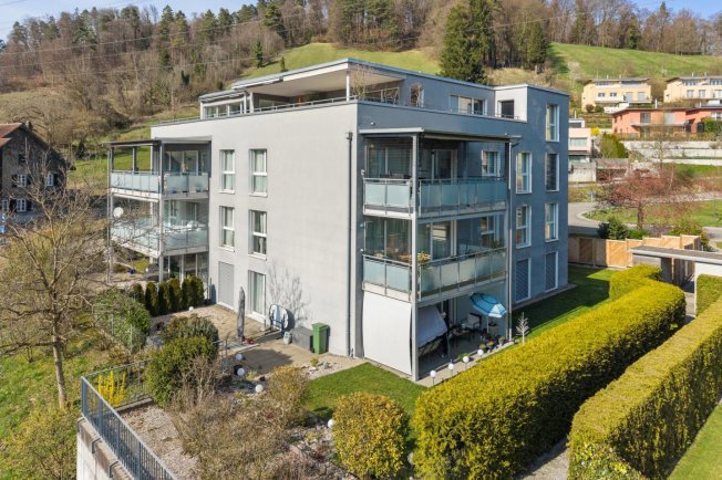 5 rooms Apartment to buy in Winterthour - image 1/1