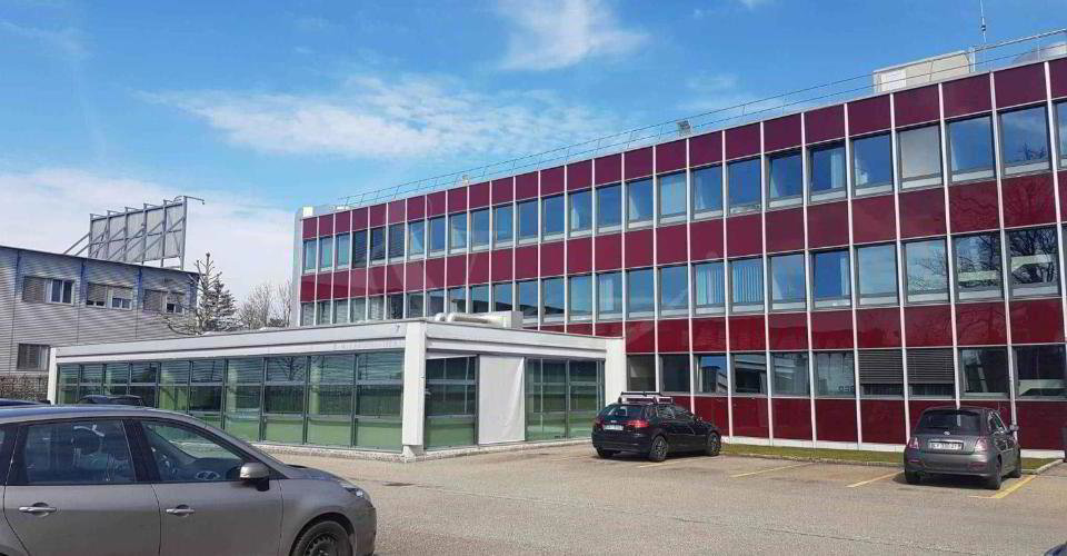 Ufficio & Commercio di null locali in affitto a Meyrin - immagine 1/2