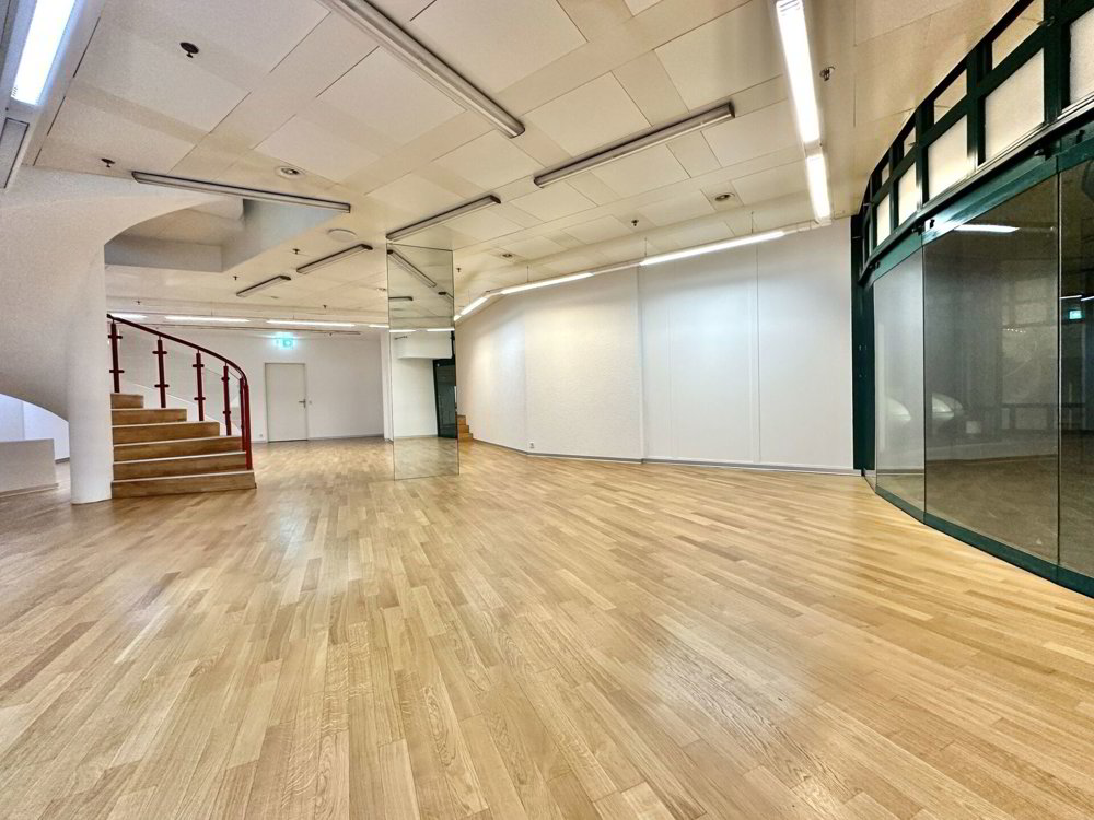 Ufficio & Commercio di 3 locali in vendita a Olten - immagine 1/8