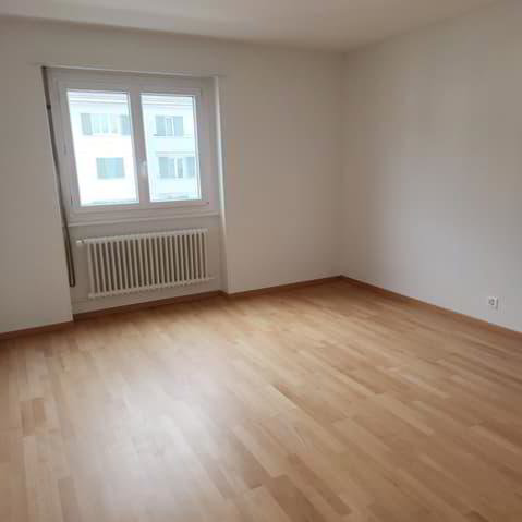 Appartamento di 3 locali in affitto a La Chaux-de-Fonds - immagine 1/6