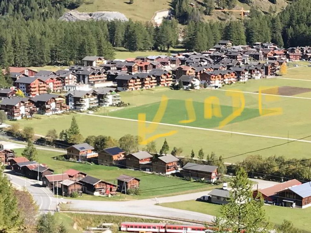 5 rooms House to buy in Oberwald - image 1/15