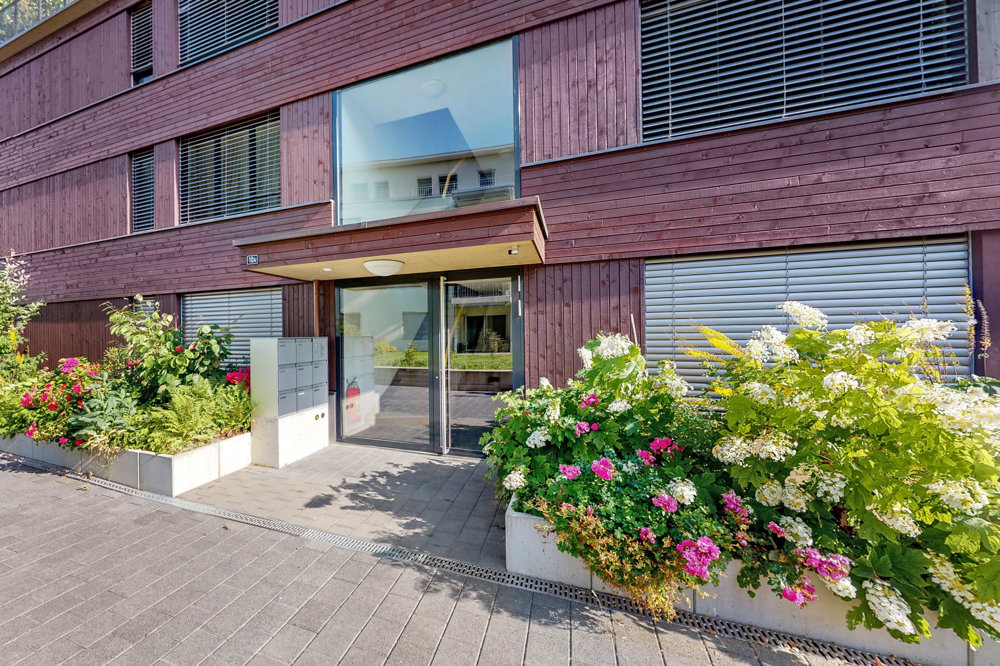 Appartement 4 pièces à louer à Remigen - image 1/12