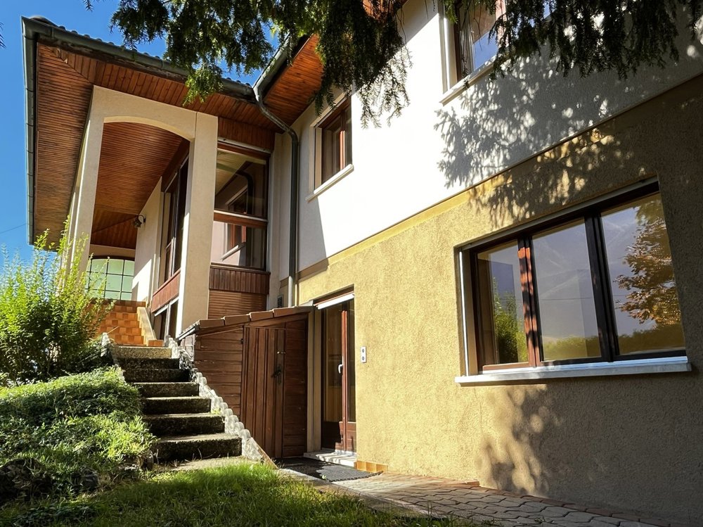 Casa di 7 locali in vendita a Saillon - immagine 1/9