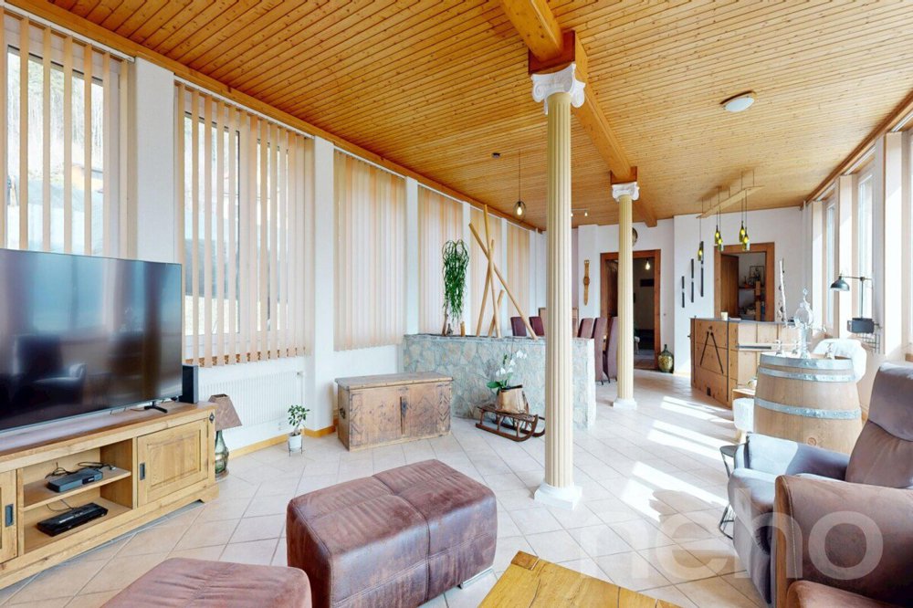 10 Zimmer Haus zum verkaufen in Chézard-St-Martin - Bild 1/12