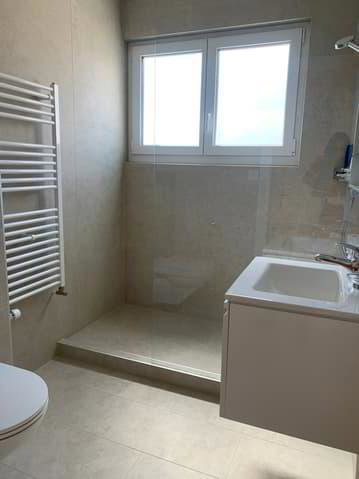 3 Zimmer Wohnung zu vermieten in Mont-sur-Rolle - Bild 1/7