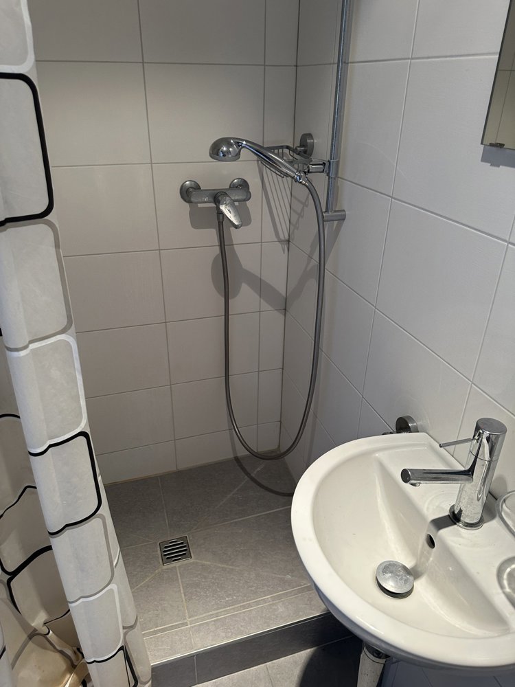 Ufficio & Commercio di 1 locali in affitto a Uvrier - immagine 1/4