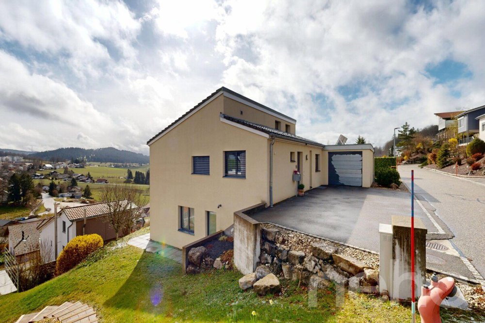Maison 4.5 pièces à acheter à Saignelégier - image 1/12