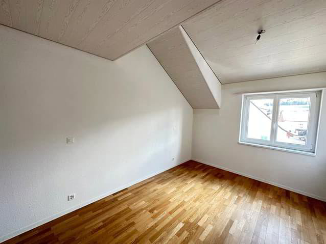 5.5 Zimmer Wohnung zum verkaufen in Courrendlin - Bild 1/13