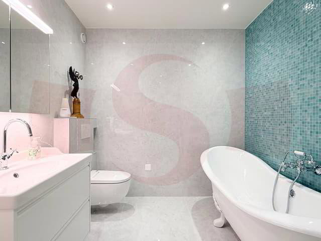 Appartement 6 pièces à louer à Genève - image 1/7
