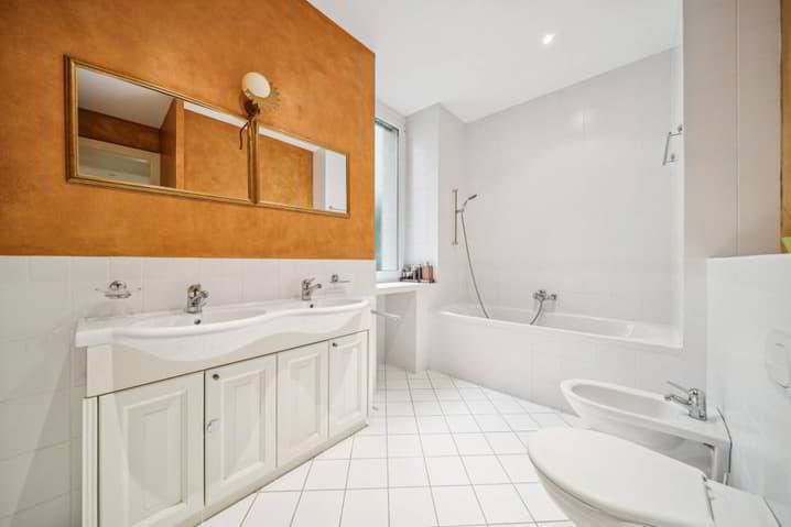4.5 rooms Apartment to buy in Montreux - image 1/13