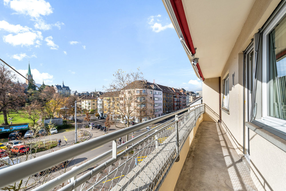 3 rooms Apartment for rent in Zürich - image 1/13