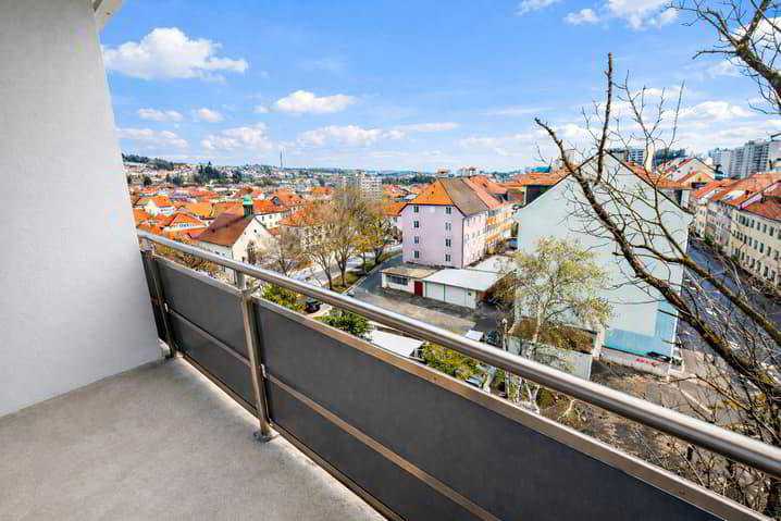 3.5 rooms Apartment for rent in La Chaux-de-Fonds - image 1/6