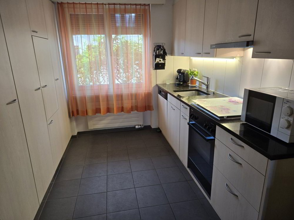 Helle 3.5 Zimmerwohnung an zentraler Lage in Orpund zu vermieten – pohled 2