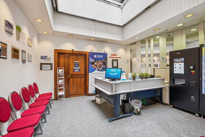 Bureau & Commerce null pièces à louer à Geneva - image 1/13
