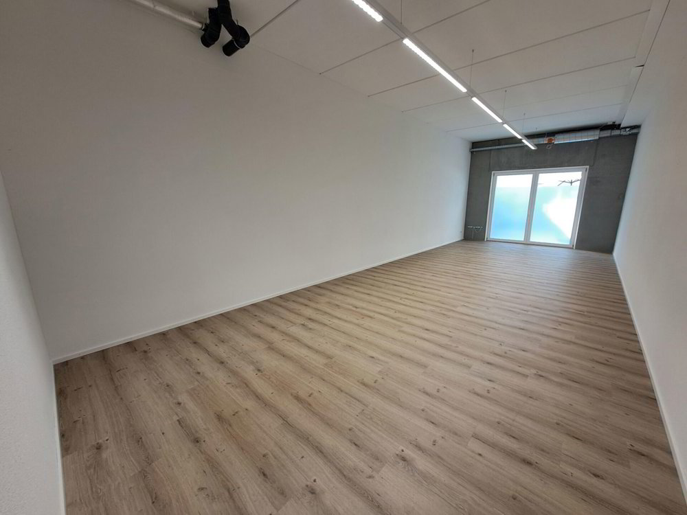 null Zimmer Büro zu vermieten in Schlieren - Bild 1/4