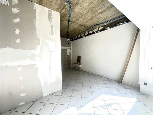Bureau & Commerce null pièces à louer à Sion - image 1/5