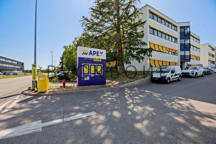 null rooms Office & Commercial for rent in Gland - image 1/2