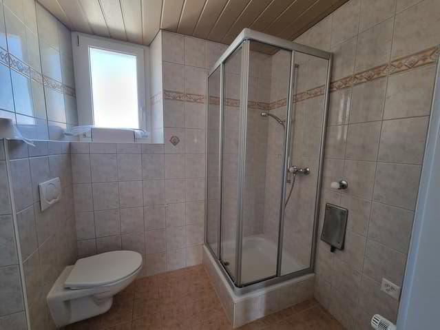 Appartamento di 3 locali in affitto a Fleurier - immagine 1/9