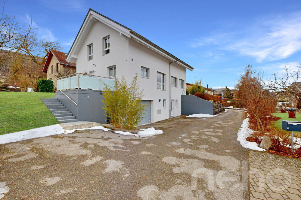 Maison 6.5 pièces à acheter à Savagnier - image 1/12