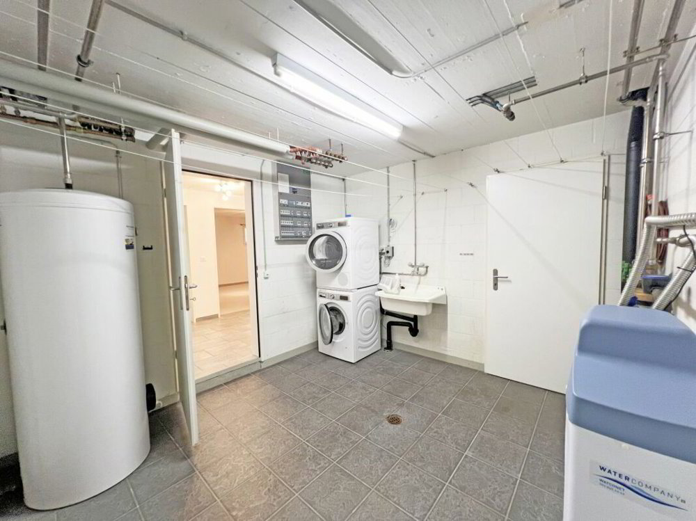 5 rooms House to buy in Oberrohrdorf - image 1/13