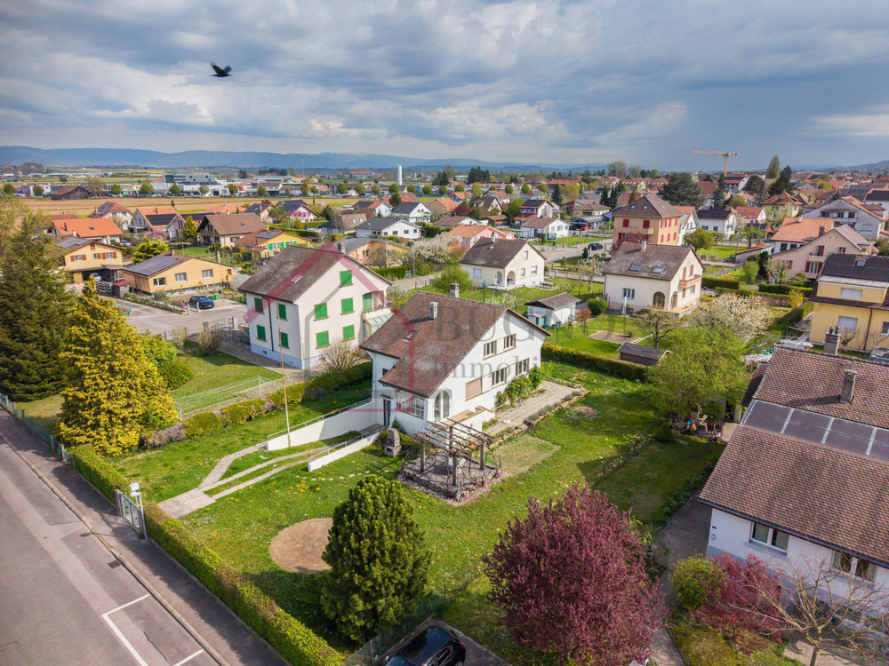 Casa di 5 locali in vendita a Payerne - immagine 1/13