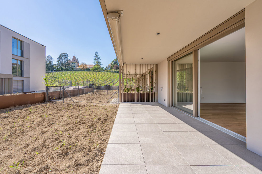 3 rooms Apartment to buy in Echandens - image 1/7