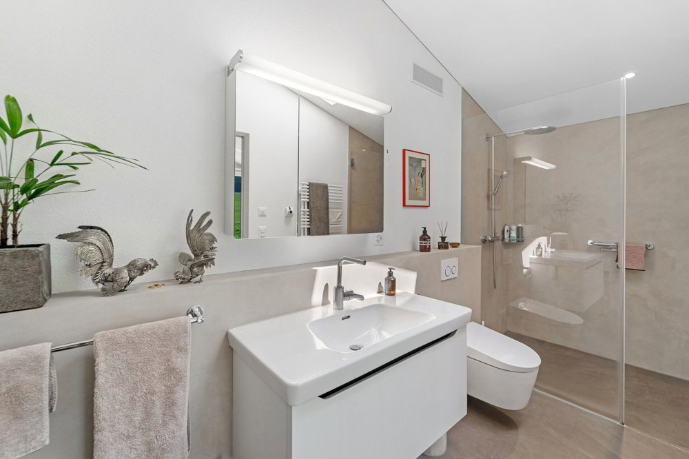5.5 rooms House to buy in Uznach - image 1/10
