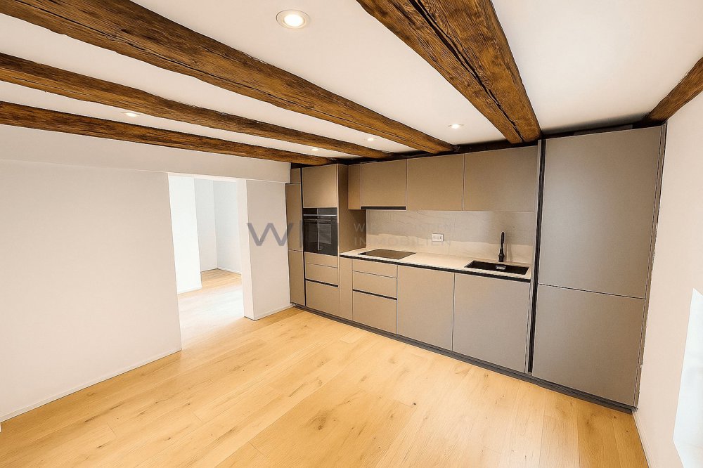 7 rooms House to buy in Hüntwangen - image 1/13