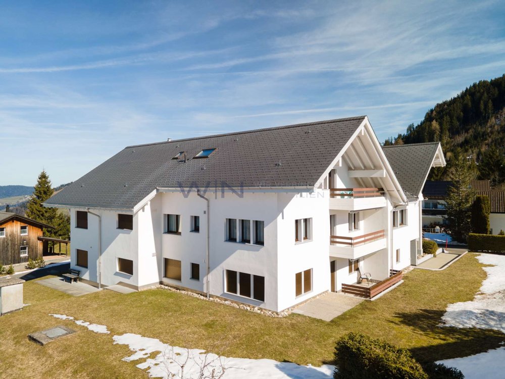 3 rooms Apartment to buy in Sattel - image 1/12