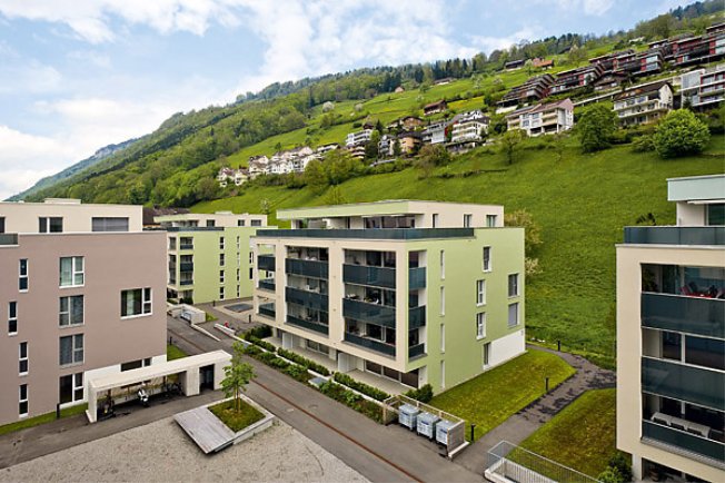 4 Zimmer Wohnung zu vermieten in Ennetbürgen - Bild 1/1