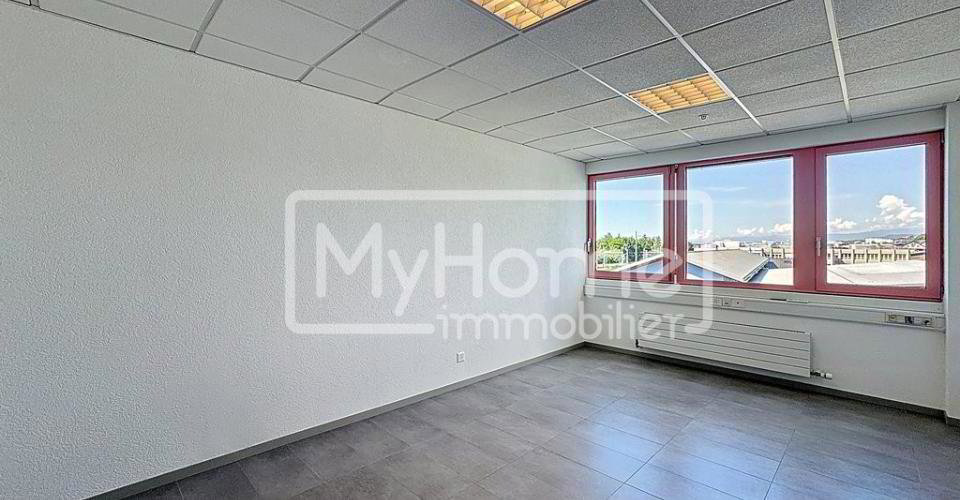 null rooms Office & Commercial for rent in Lonay - image 1/1