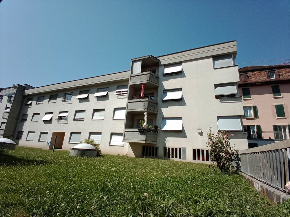 null rooms Car park, garage for rent in Renens VD - image 1/1