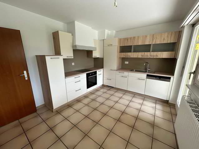 6.5 rooms House to buy in Courroux - image 1/13