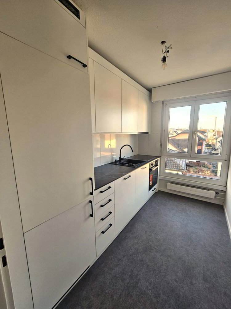 Helle 1 Zi.-Wohnung im Zentrum zu vermieten - Ansicht 2