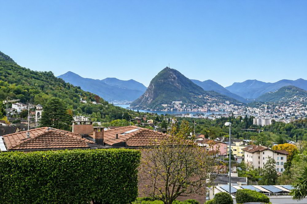 3.5 rooms Apartment to buy in Cadro - image 1/18