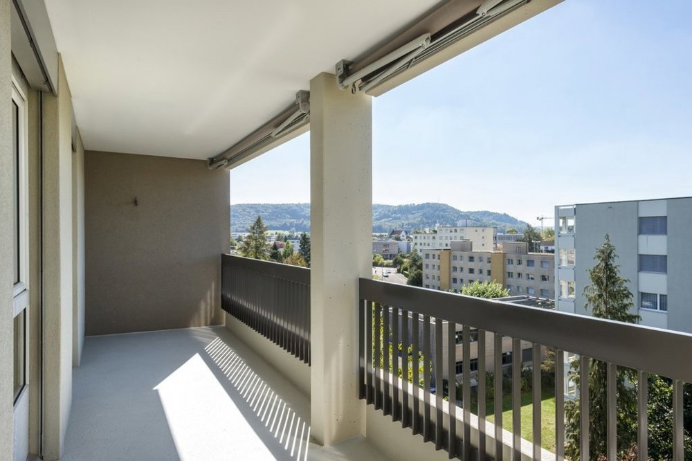 Appartement 4.5 pièces à louer à Suhr - image 1/6