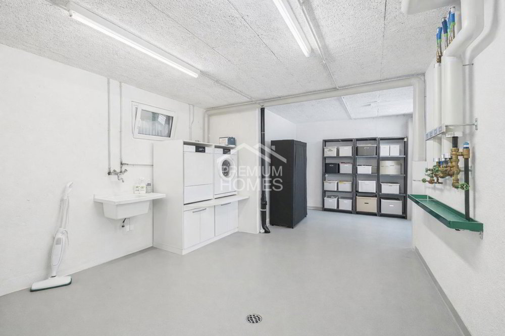 3 rooms House to buy in Goldau - image 1/9