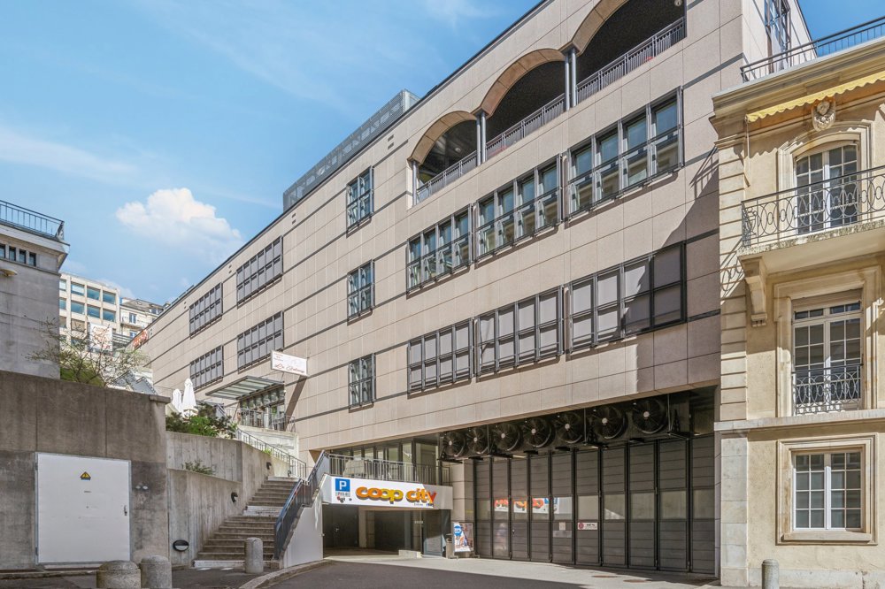 null rooms Car park, garage for rent in Lausanne - image 1/1