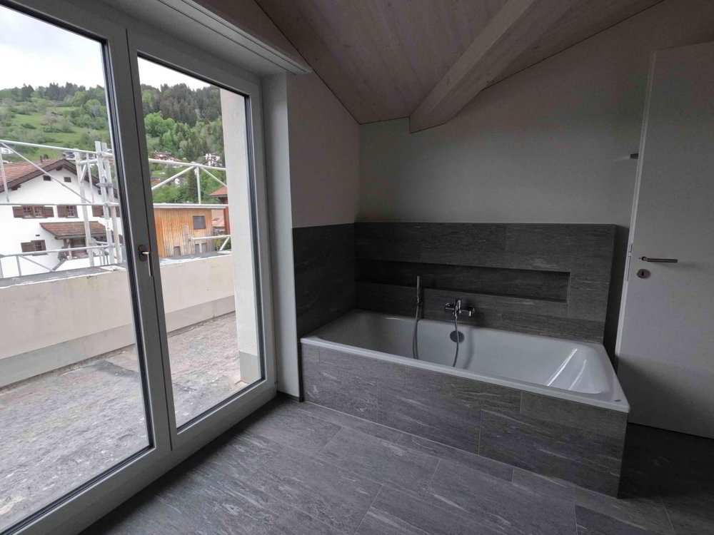 5.5 Zimmer Wohnung zu vermieten in Laax GR - Bild 1/12