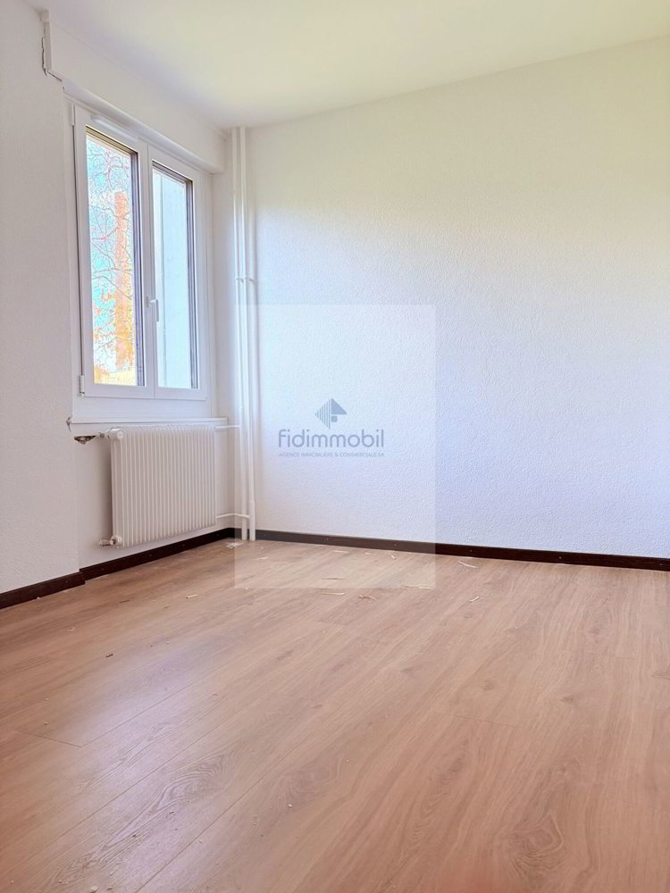 3.5 rooms Apartment for rent in La Chaux-de-Fonds - image 1/5