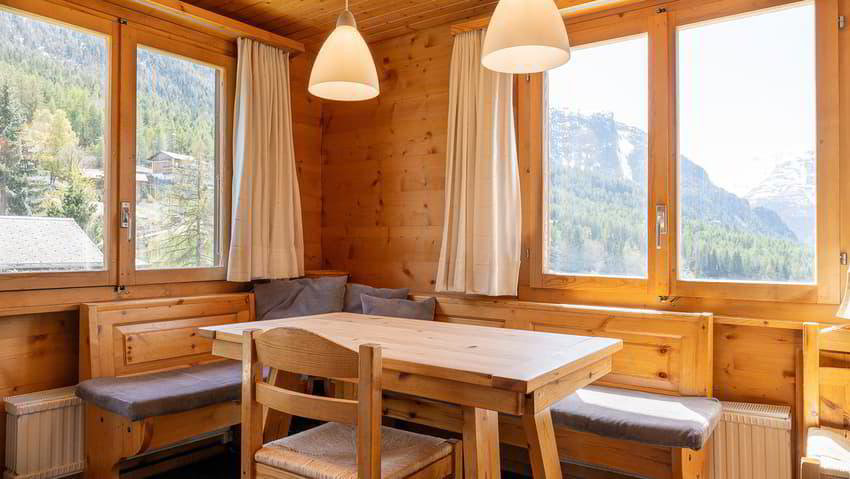 Maison 8 pièces à acheter à Grächen - image 1/13