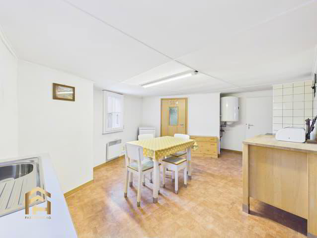 Maison 6 pièces à acheter à Tourtemagne - image 1/13