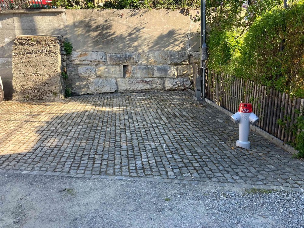 null rooms Car park, garage for rent in Marthalen - image 1/1